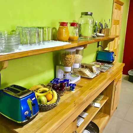 Hostal Andes Patagonicos Puerto Natales Exteriör bild
