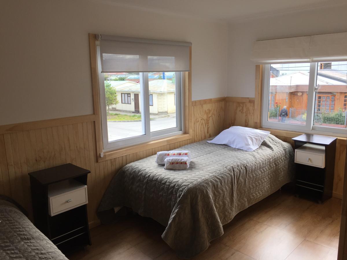 Hostal Andes Patagonicos Puerto Natales Exteriör bild